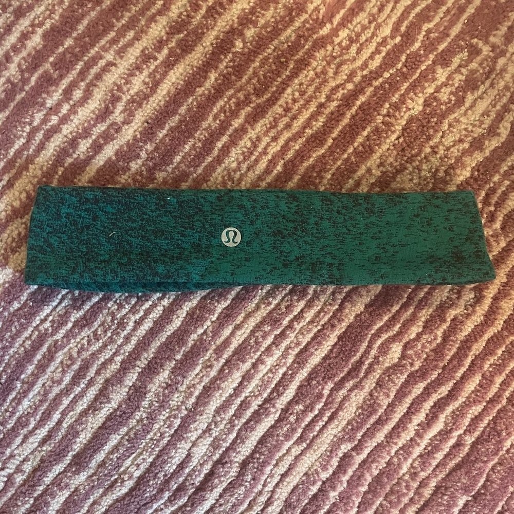 Lululemon headband (mid width) forest green
